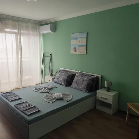 Lazur 5 Apartamento *